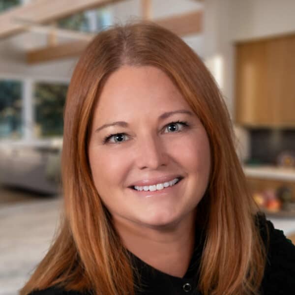 Michelle Baker Central Oregon Real estate broker with Stellar Realty Northwest
