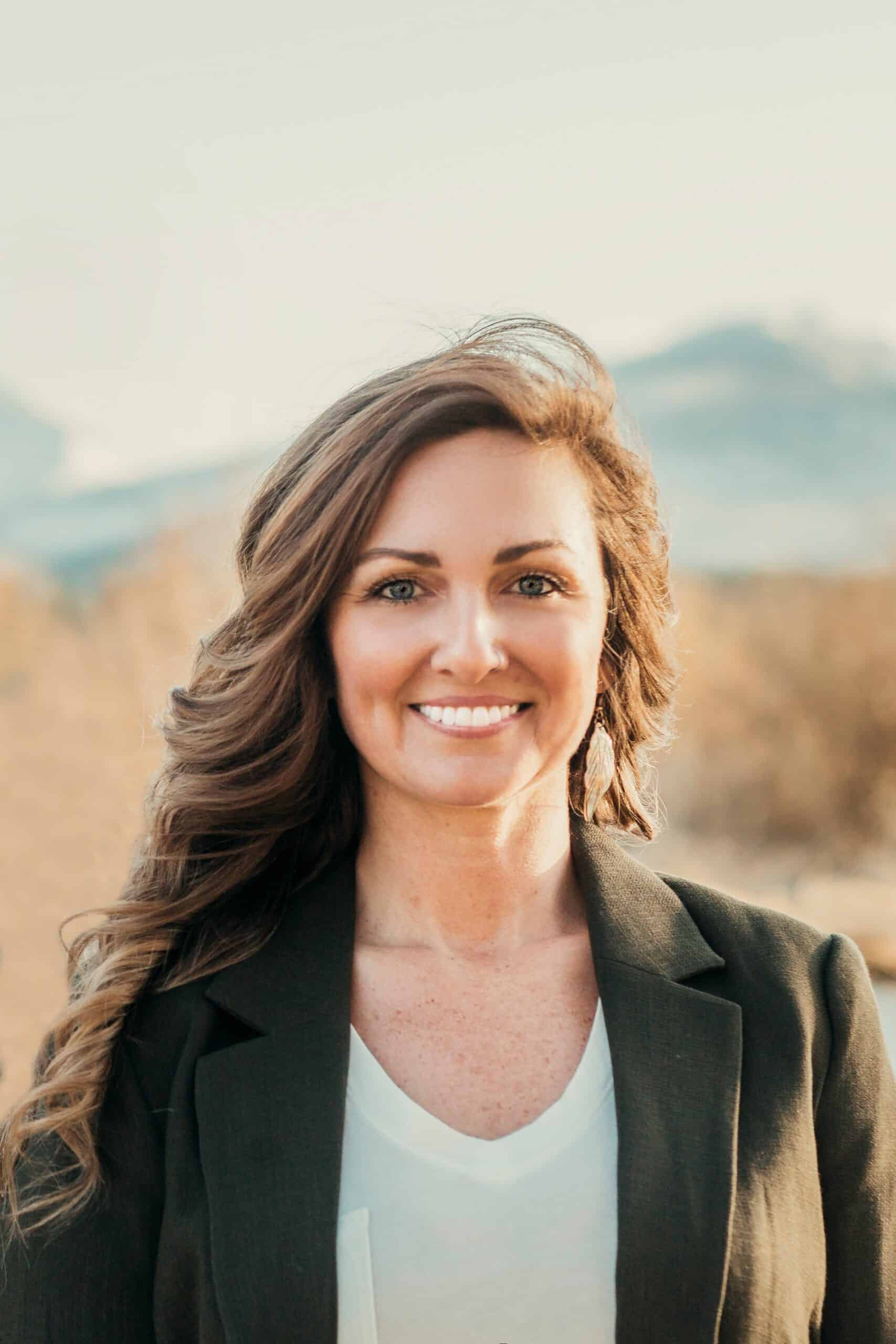 Tiffany Hubbard, Central Oregon Real Estate Broker with Stellar Realty NW
